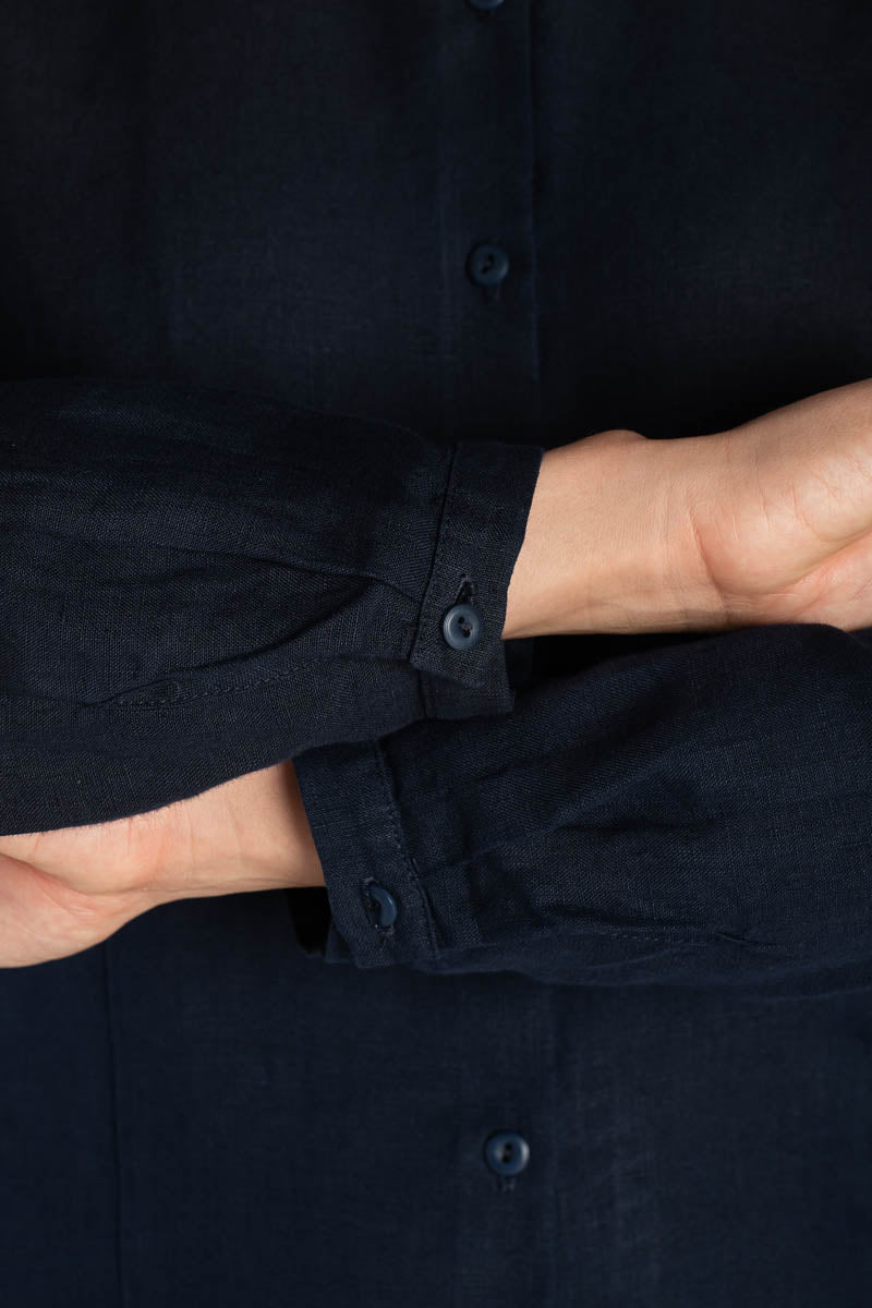 Classic – Linen Shirt with Peter Pan Collar - Image 4