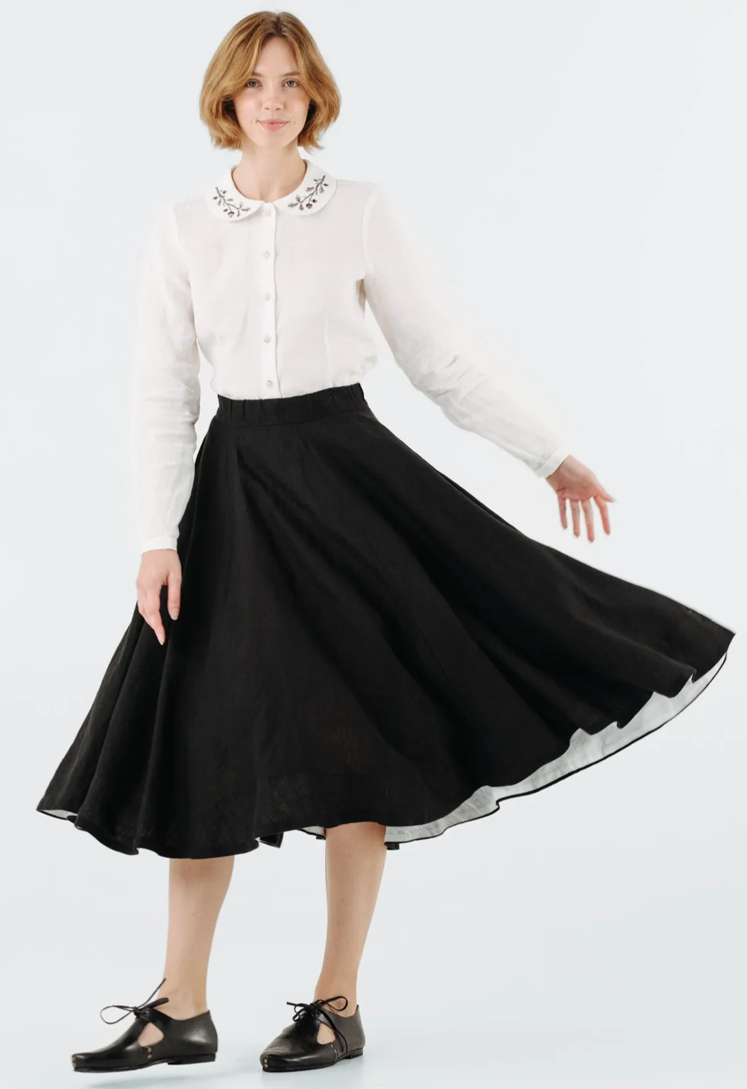 Classic – Linen Shirt with Embroidered Collar - Image 25