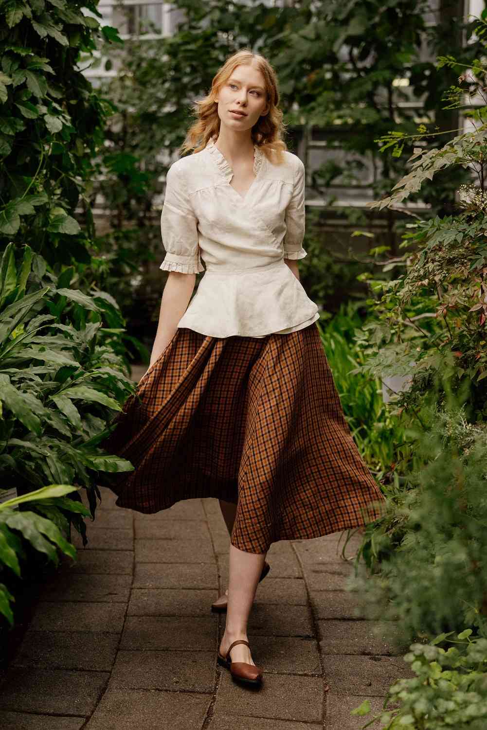 Classic – Full-Circle Linen Midi Skirt - Image 17